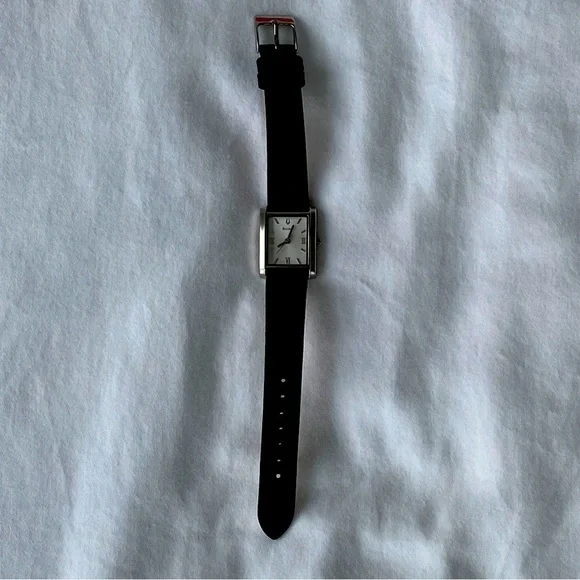 ⭐️HOST PICK⭐️ Bulova Wristwatch - Picture 2 of 9